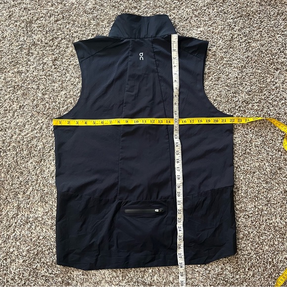 On Cloud Mens Running Weather Vest Black Size XL - Picture 6 of 6